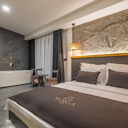 Surga Alacati ホテル