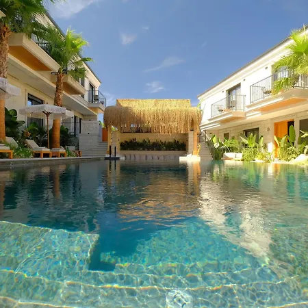 ホテル Surga Alacati