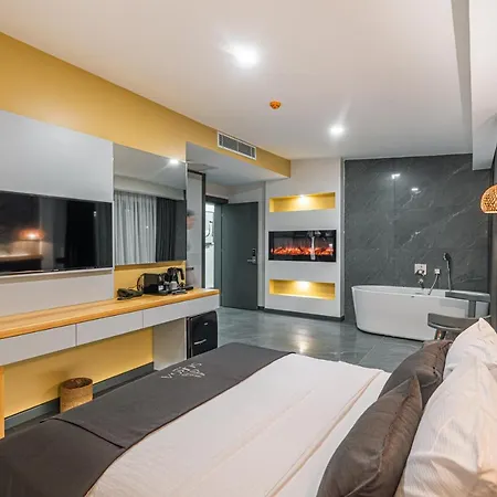 Surga Alaçatı Otel *