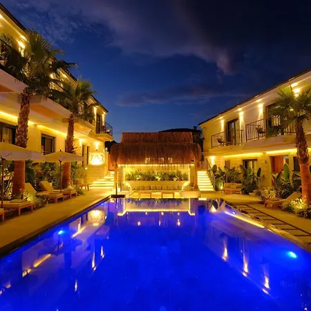 Surga Alaçatı Çeşme