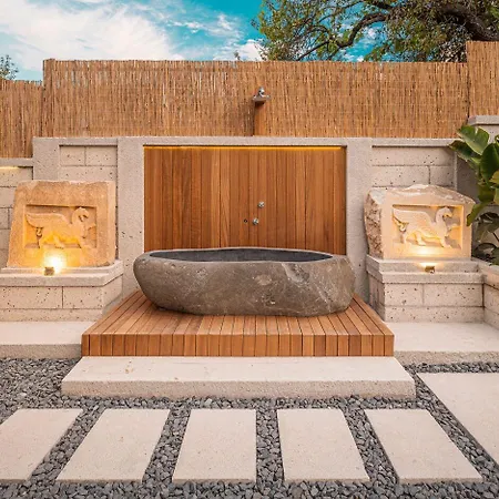 Surga Alaçatı Otel *
